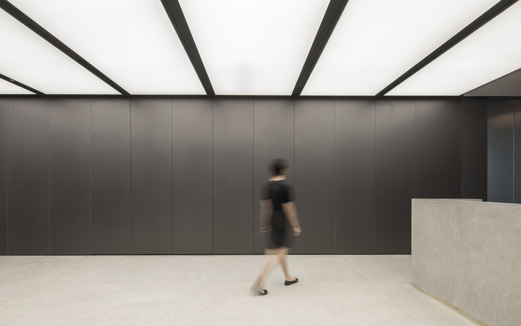 Zhanbo Investment Interior Design / Jing Studio - More Images