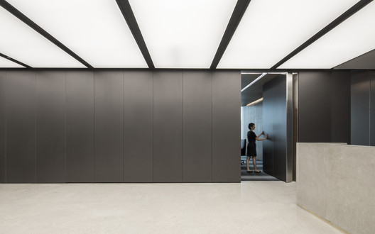 展博投资室内设计 / 境工作室 - 表皮