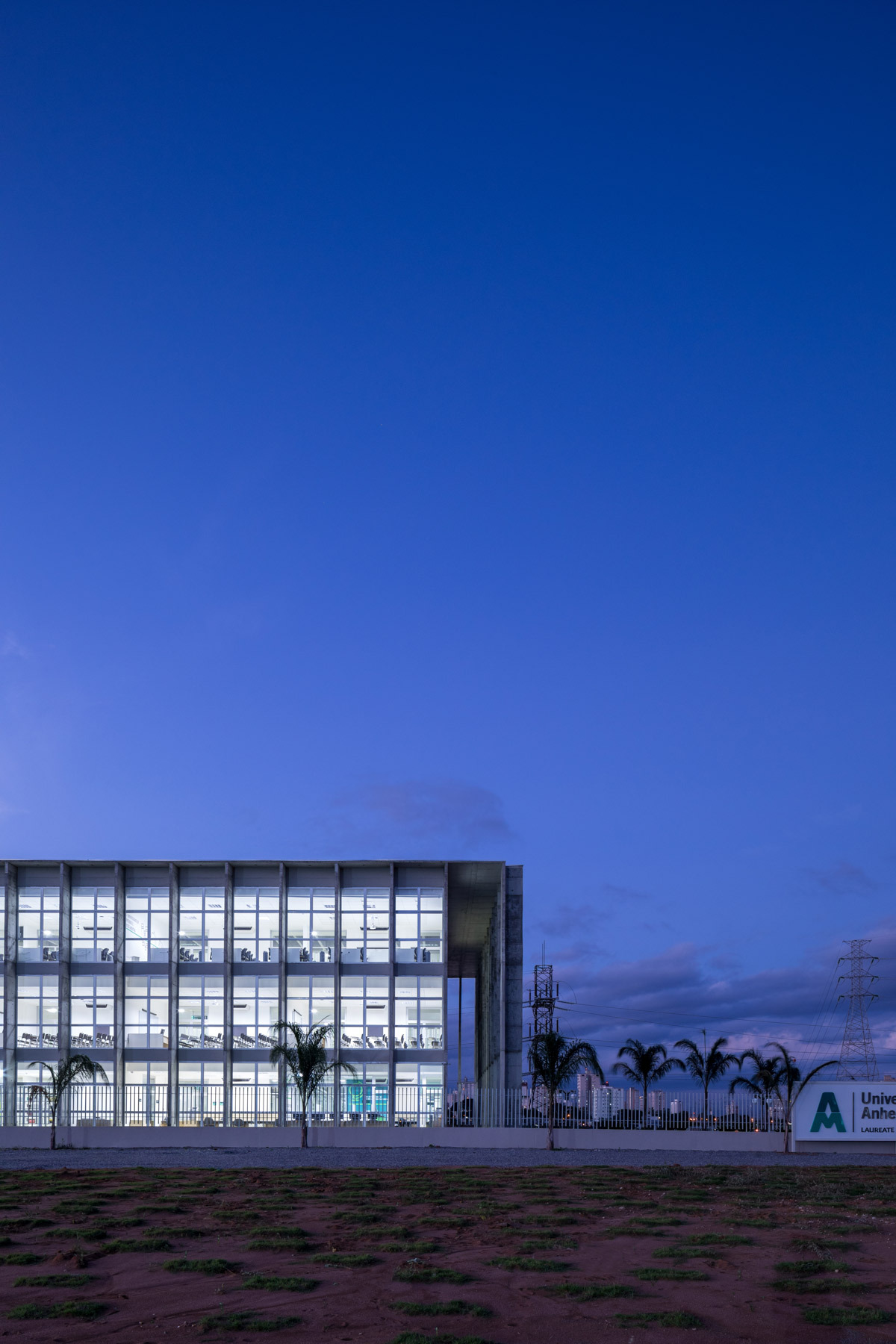 Gallery of Universidade Anhembi Morumbi | São José dos Campos Campus ...