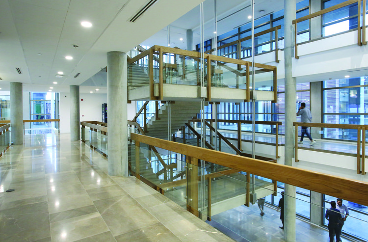 345 Telenor Campus / Arcop (Pvt) Ltd. - Handrail, Beam