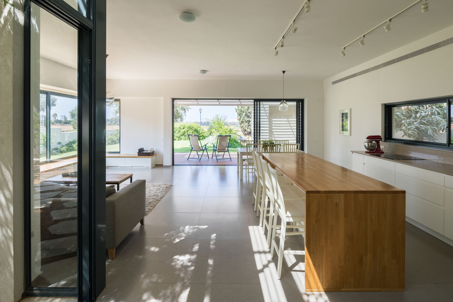Residência Ivri / helio architects - Imagem 23 de 30