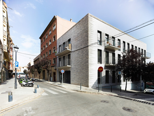 Avinguda Catalunya 11 / FITA - Image 25 of 50