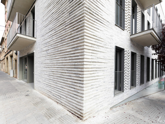 Avinguda Catalunya 11 / FITA - Image 19 of 50