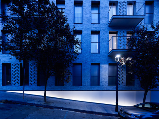 Avinguda Catalunya 11 / FITA - Image 24 of 50