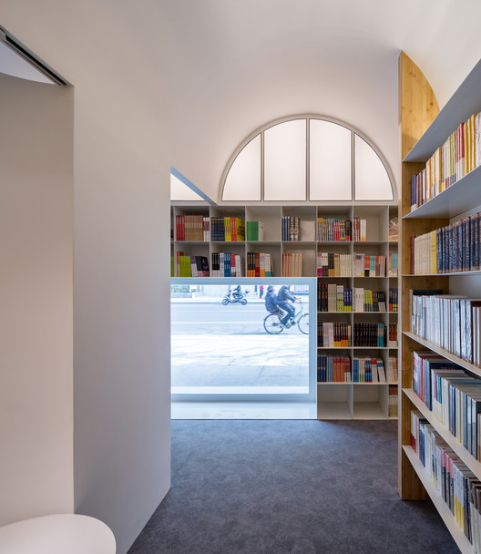 Café Librería Longshang / atelier mearc - Imagen 3 de 23