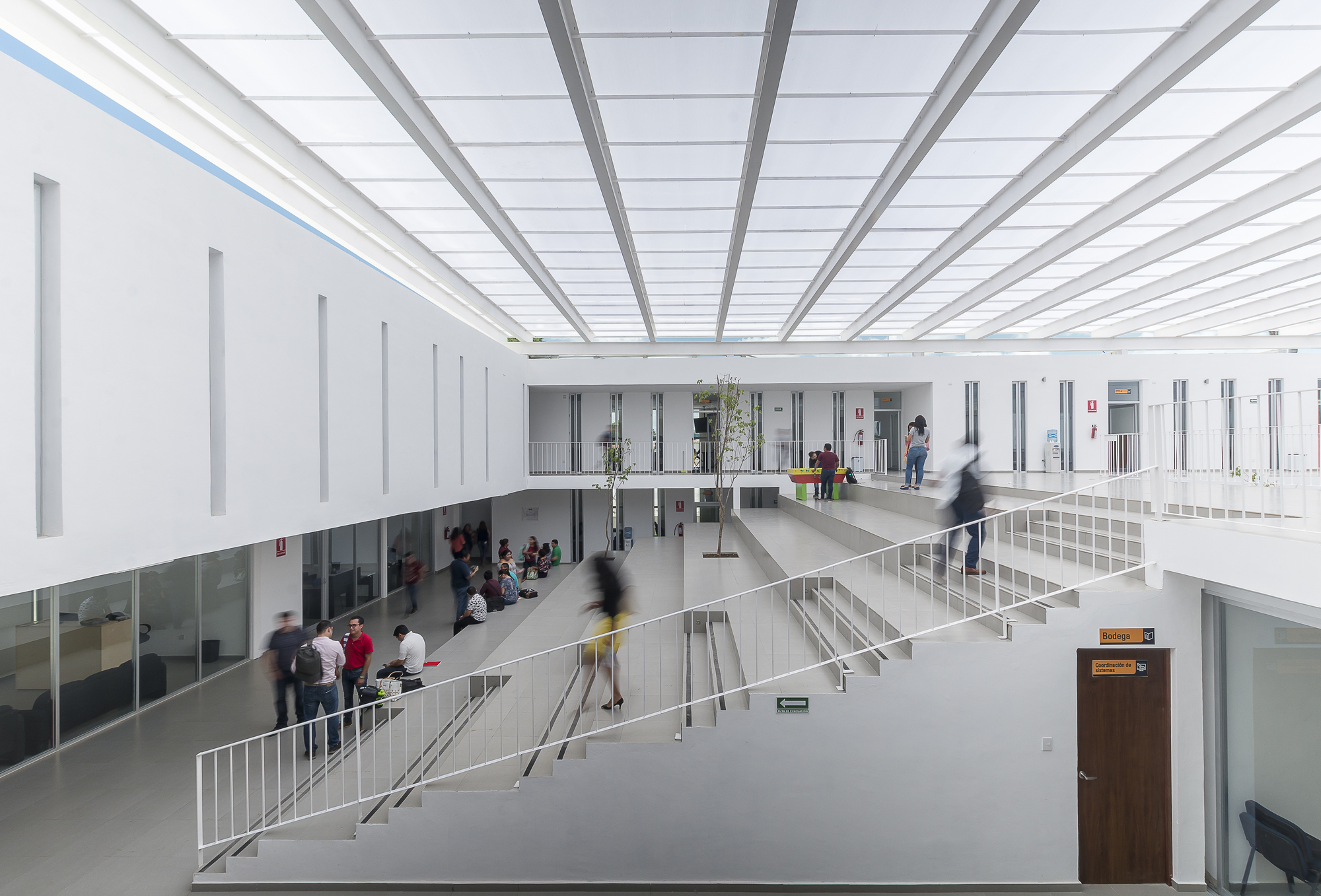Universidade Interamericana / Boyancé Arquitectura + Edificación ...