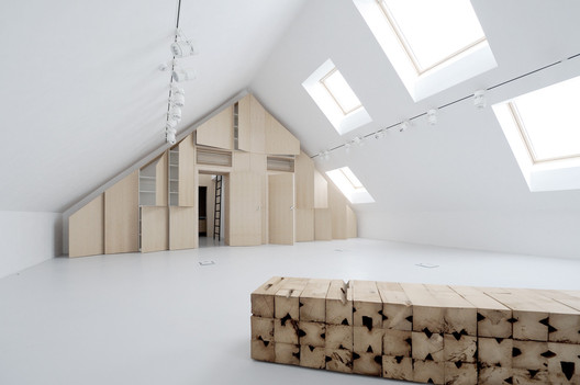 Space-Saving Solutions: 33 Creative Storage Ideas - Image 10 of 34