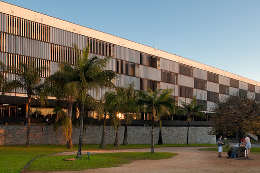 AD Classics: The Architecture of Ibirapuera Park / Oscar Niemeyer AD Classics: The Architecture of Ibirapuera Park / Oscar Niemeyer - Image 11 of 34