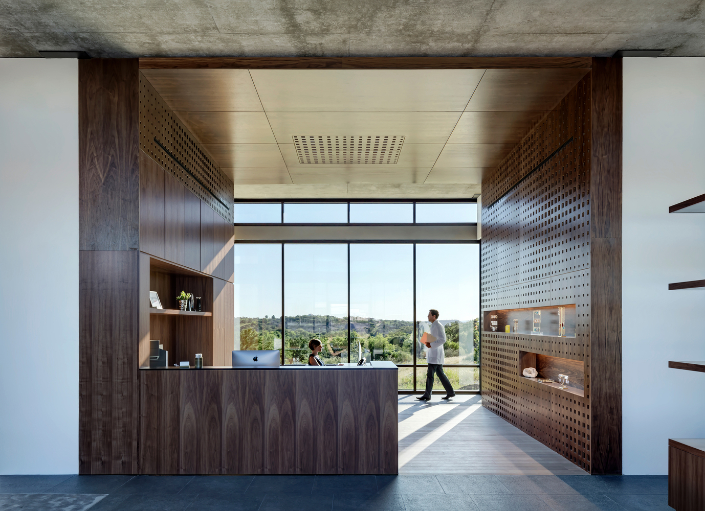 Gallery of Westlake Dermatology Marble Falls / Matt Fajkus Architecture - 1