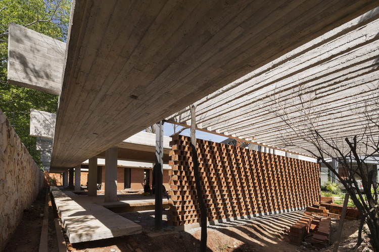 Patios House / Equipo de Arquitectura + José Cubilla - Image 12 of 32
