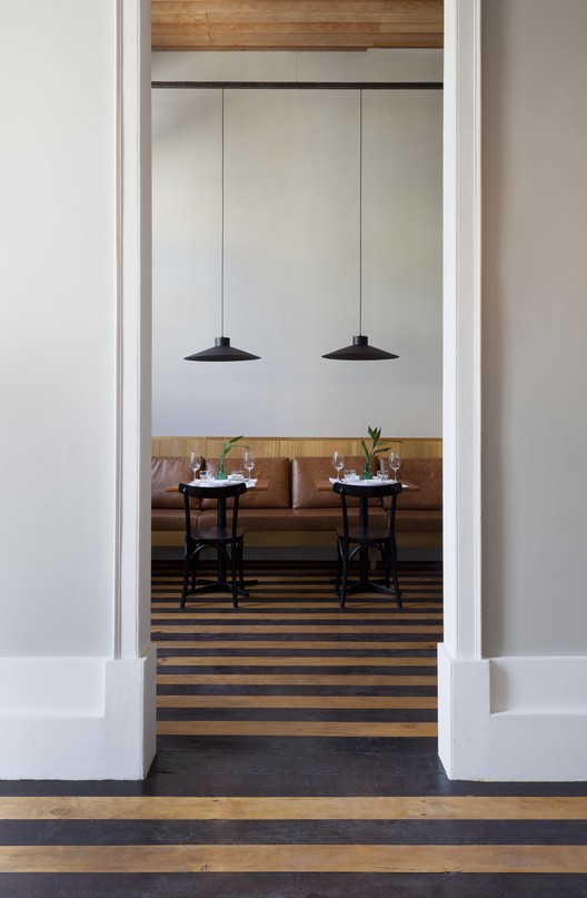 Hotel em Manaus / AMZ Arquitetos - Mesa, Cadeira