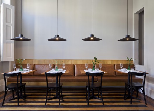 Hotel em Manaus / AMZ Arquitetos - Mesa