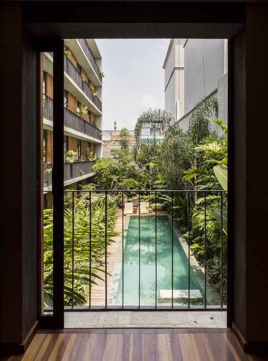 Hotel em Manaus / AMZ Arquitetos - Fachada, Vidro