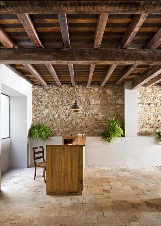 Hotel em Manaus / AMZ Arquitetos - Mesa, Cadeira, Viga, Tijolo