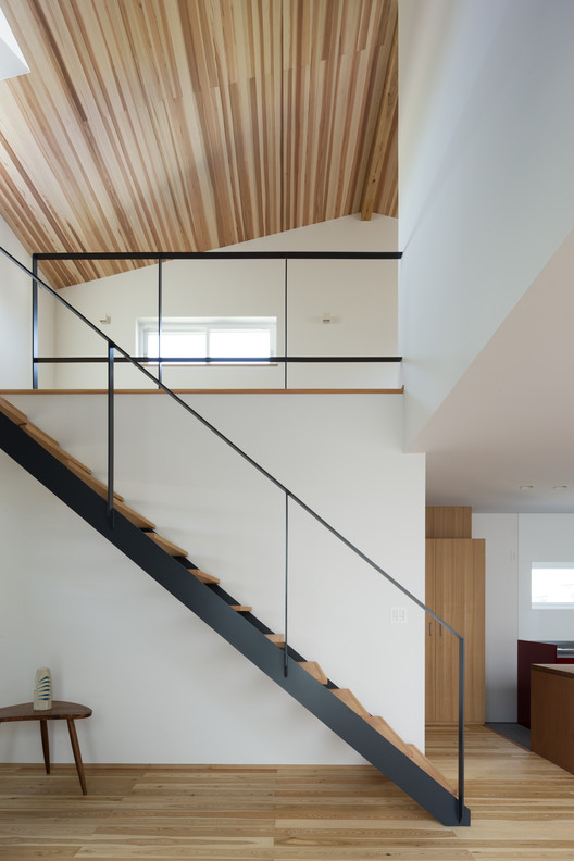 House in Ichitsubo / Taichi Nishishita architect & associate - Handrail, Beam