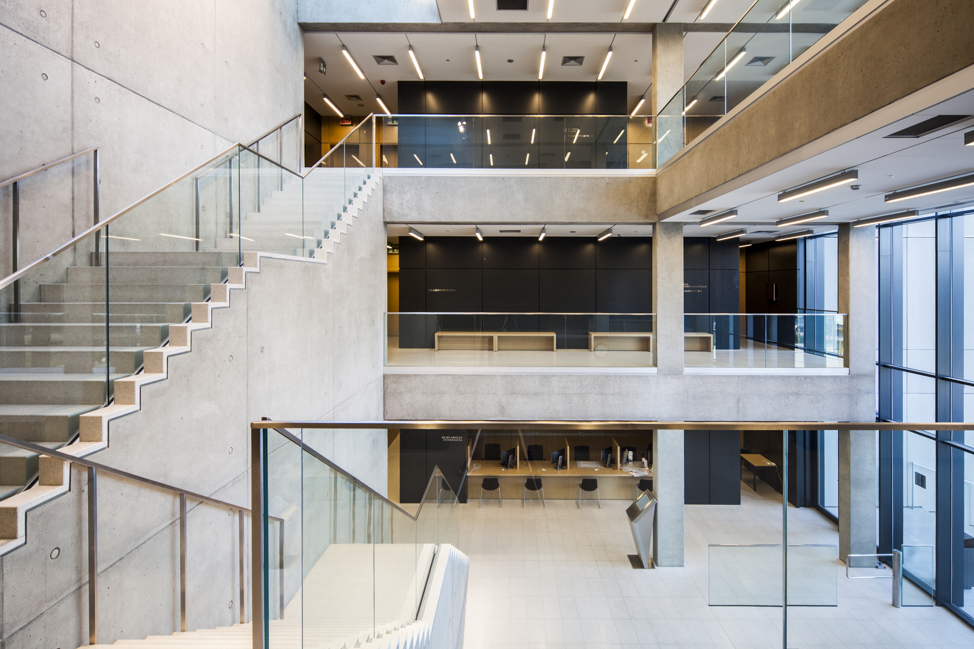 Gallery of Regional Court Building in Siedlce / HRA Architects 4