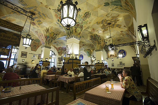 Los 9 bares que todo/a arquitecto/a debe visitar - Imagen 7 de 8