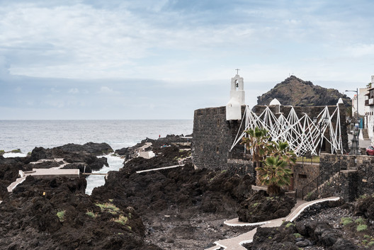 Four ephemeral installations bring visibility to FICMEC 2018 in Tenerife - Image 15 of 30