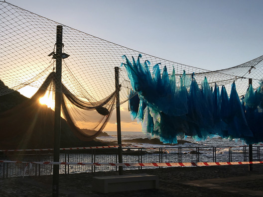 Four ephemeral installations bring visibility to FICMEC 2018 in Tenerife - Image 6 of 30