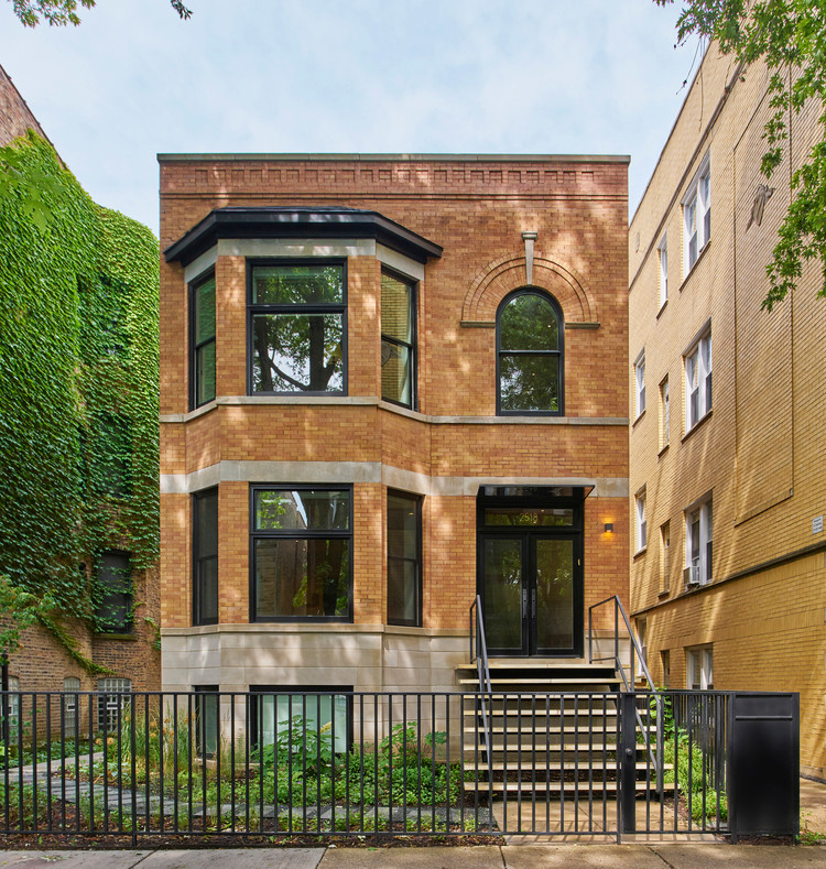 Sawyer Residence / Vladimir Radutny Architects  - Windows, Brick, Facade