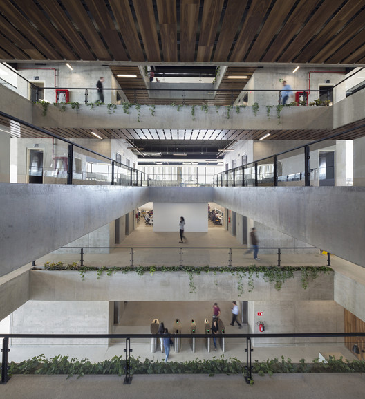 Nissan Renault Finance Mexico / Dellekamp Arquitectos - Image 4 of 16