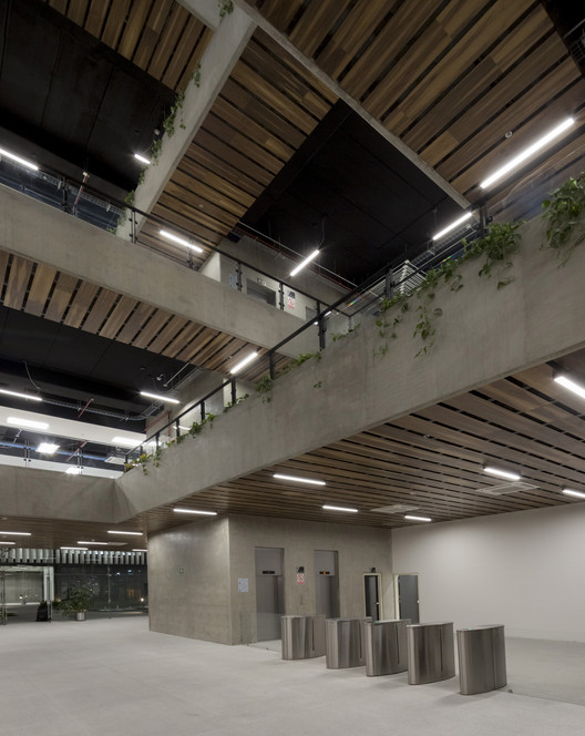 Nissan Renault Finance Mexico / Dellekamp Arquitectos - Image 5 of 16