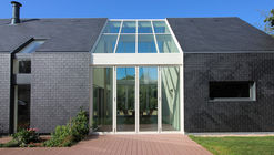 Bioclimatic 'Longère' House / INDY ARCHITECTES
