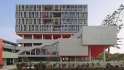 Complejo Académico PUCP / Enrique Santillana + Tandem arquitectura + Jonathan Warthon