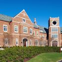 University of Richmond, Queally Admissions Center – Richmond, Virginia. Image © Jamie Betts