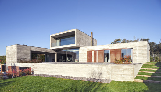 Tips For Using Exposed Concrete in Architecture Tips For Using Exposed Concrete in Architecture - Image 12 of 14