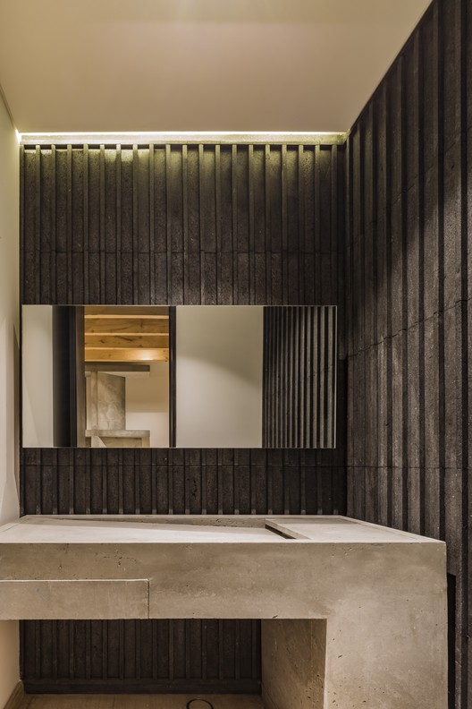 Apartment in PRIVÉE / Taller David Dana - Image 4 of 23