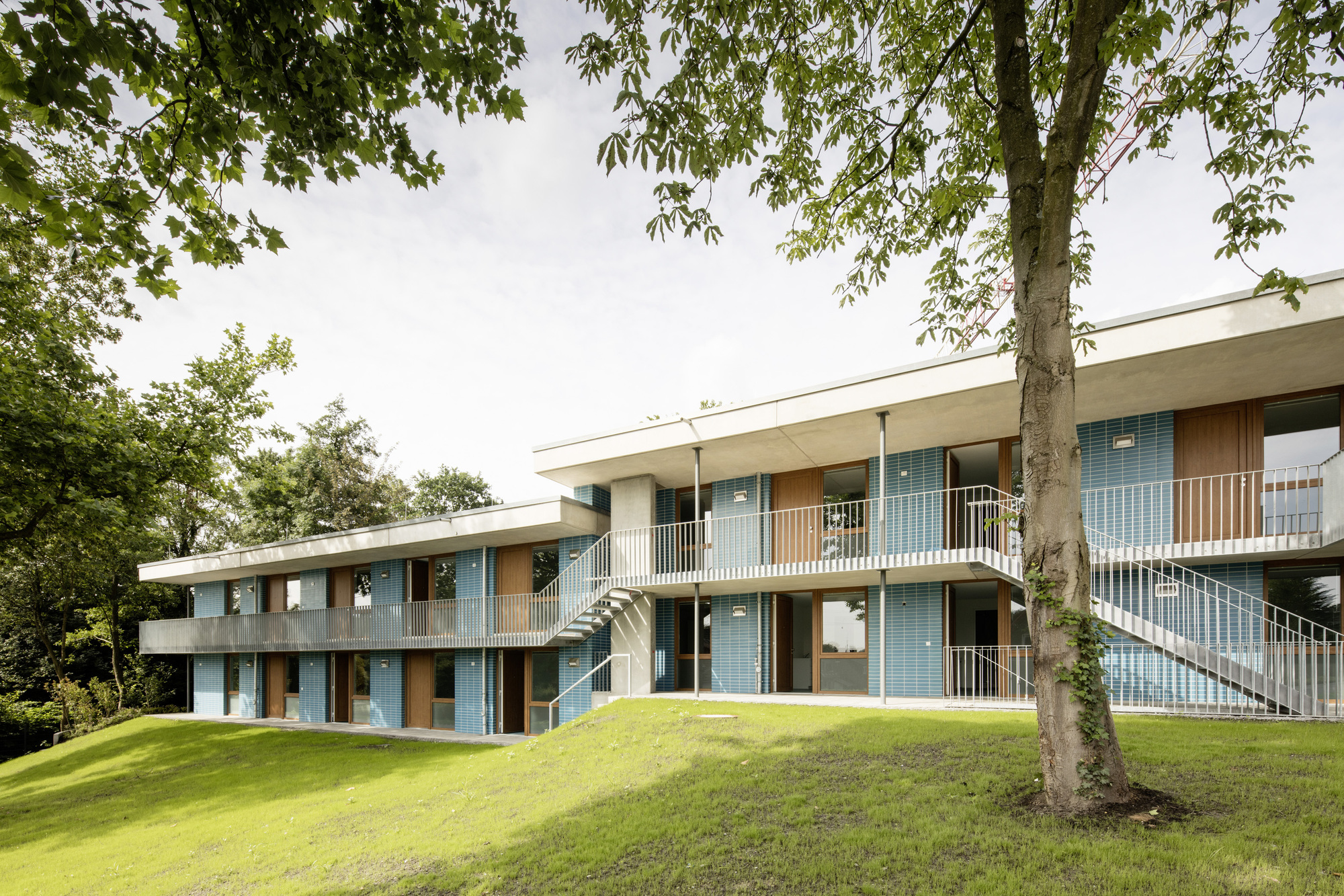 Galeria de Abrigo para os sem-teto / RKW Architektur + - 12