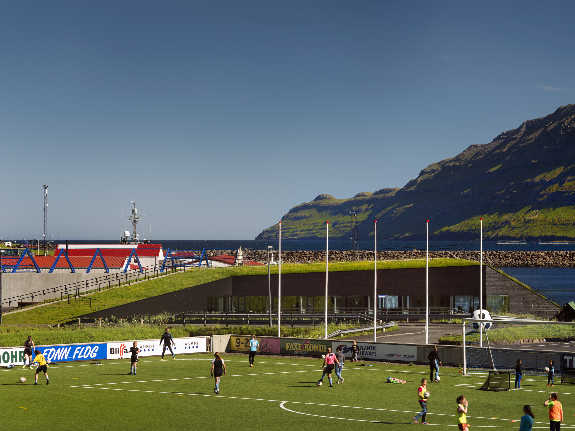 Gallery of Town Hall Eysturkommuna / Henning Larsen 23