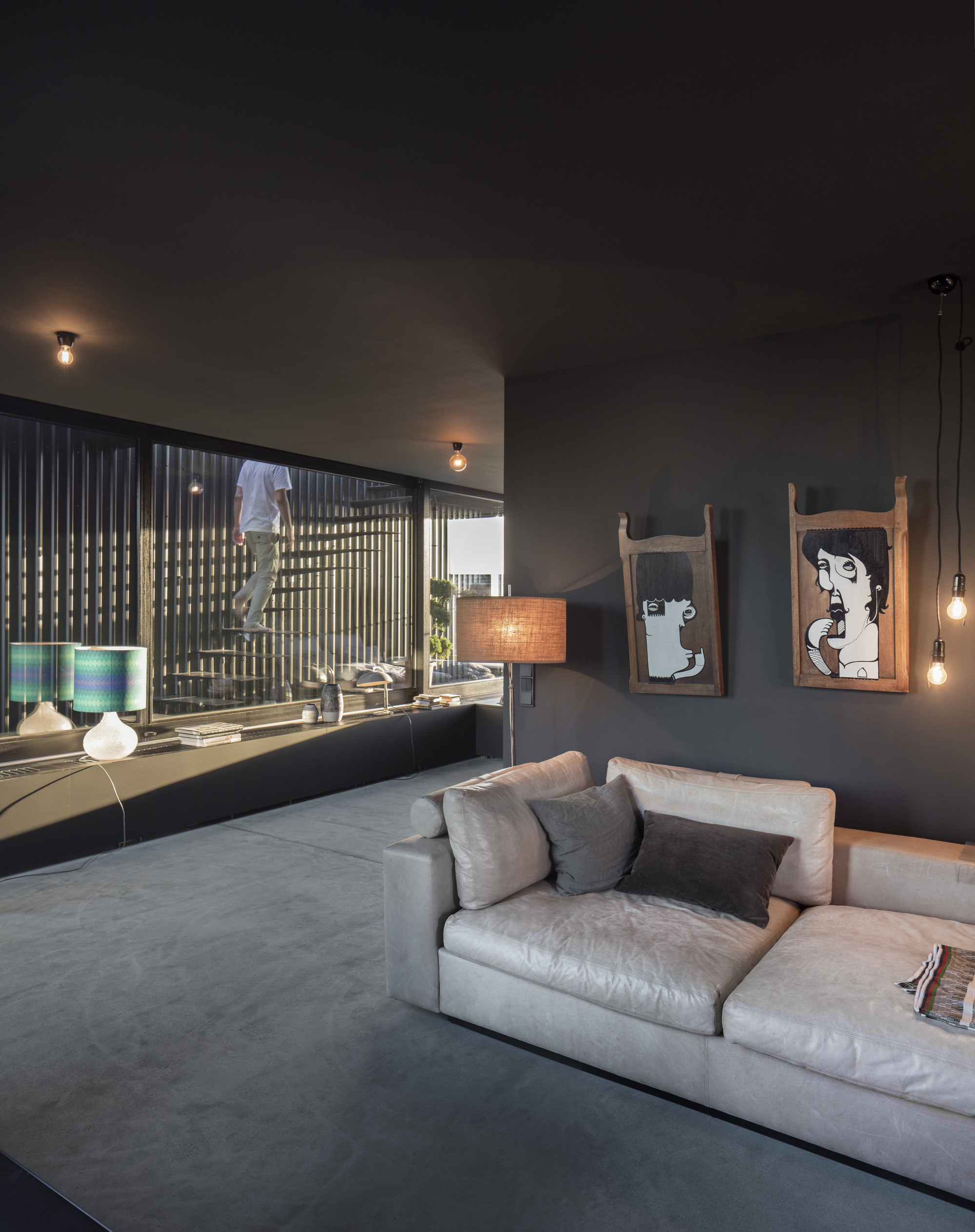 Curated visual reference: Picture Idea: Gallery Of Floating Penthouse Berlin Atelier Zafari