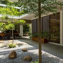 La casa reglamentada / LIJO RENY architects - Casas