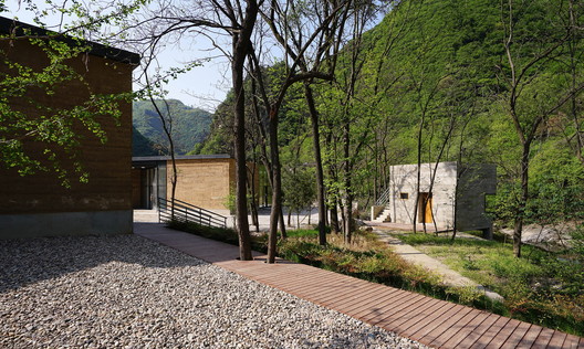 Centro de Visitantes Chatouya / Tumushi Architects - Imagem 9 de 25