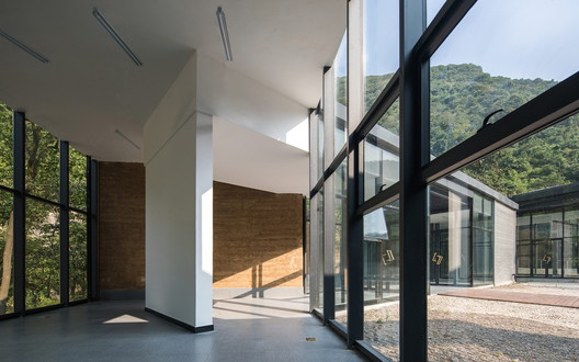 Centro de Visitantes Chatouya / Tumushi Architects - Imagem 4 de 25