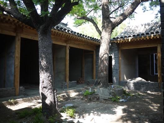 Casa dos Dez Pátios / Atelier ZAI - Imagem 13 de 24