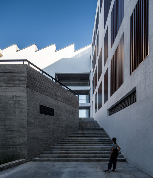 Edifício de Belas Artes da AHUAC / TJAD - Imagem 3 de 31