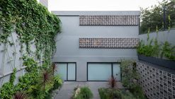 Oficinas Asintelix / Ezequiel Farca + Cristina Grappin