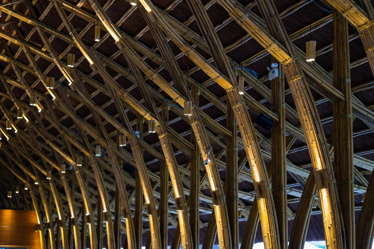 Bamboo Long House Restaurant / BambuBuild - Beam, Steel