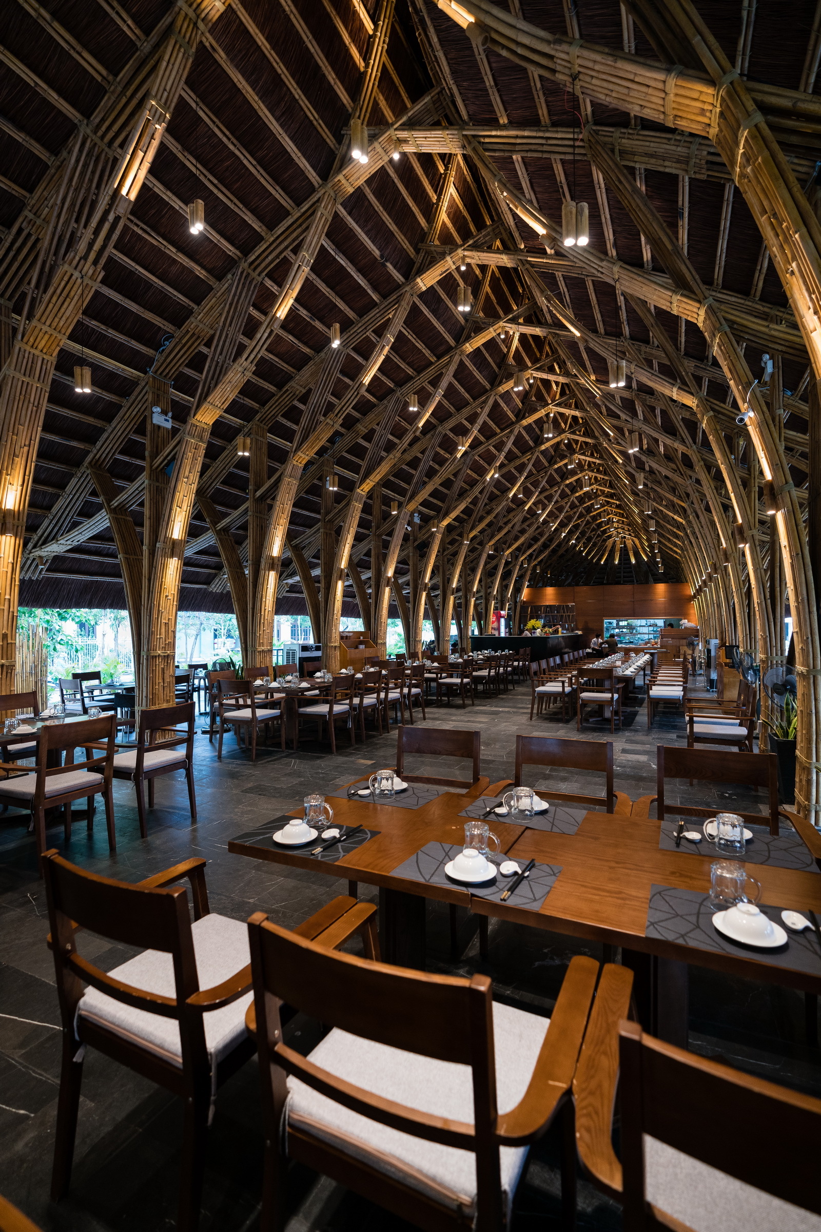 Gallery of Bamboo Long House Restaurant / BambuBuild - 2
