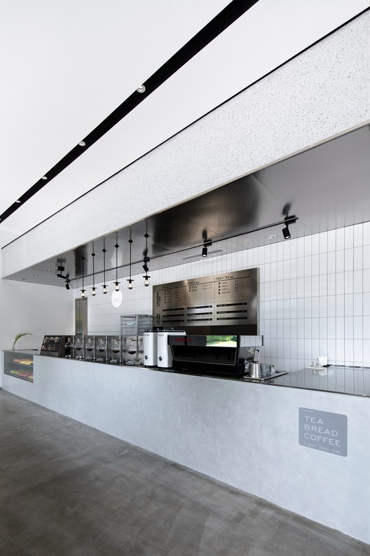 ITAFE Coffee & Drinking Store / daylab studio - Imagem 10 de 24