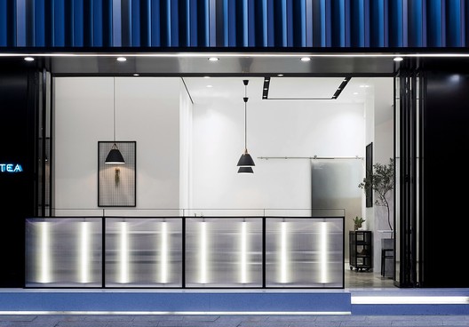 ITAFE Coffee & Drinking Store / daylab studio - Imagem 2 de 24