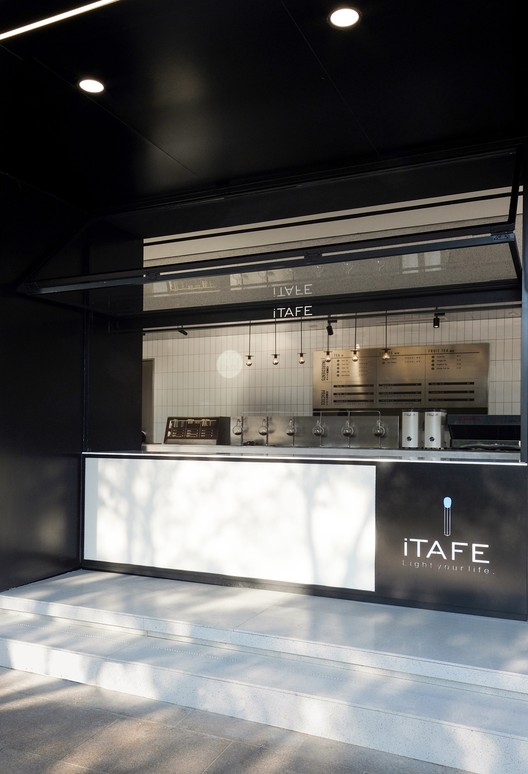 ITAFE Coffee & Drinking Store / daylab studio - Imagem 12 de 24