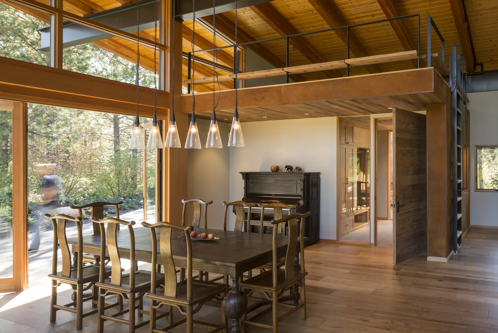 Gallery of Tumble Creek Cabin / Coates Design: Architecture + Interiors ...