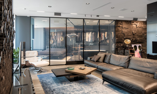 黑色回归 / 33bY Architecture - 10 的图像 17