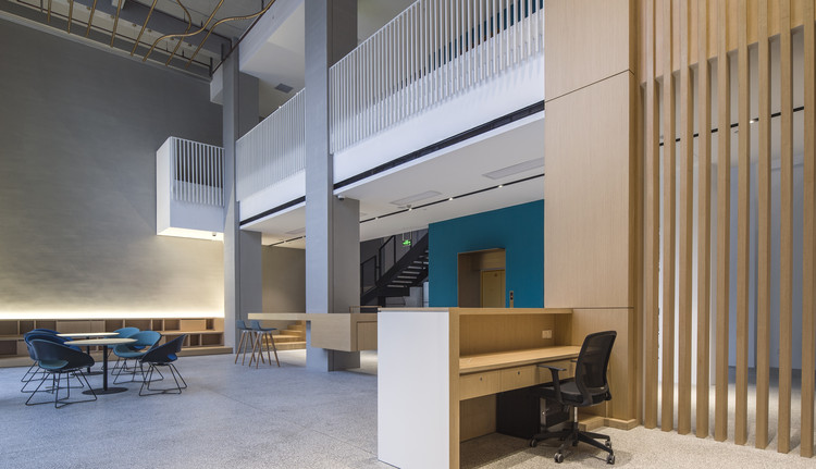 Oficinas SPII / YLA - Imagen 2 de 33