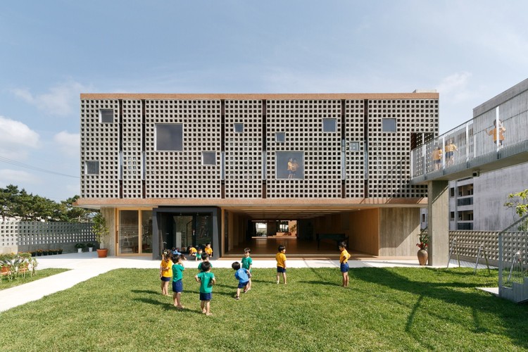 Why Our Schools Need Better Architecture - Image 1 of 22