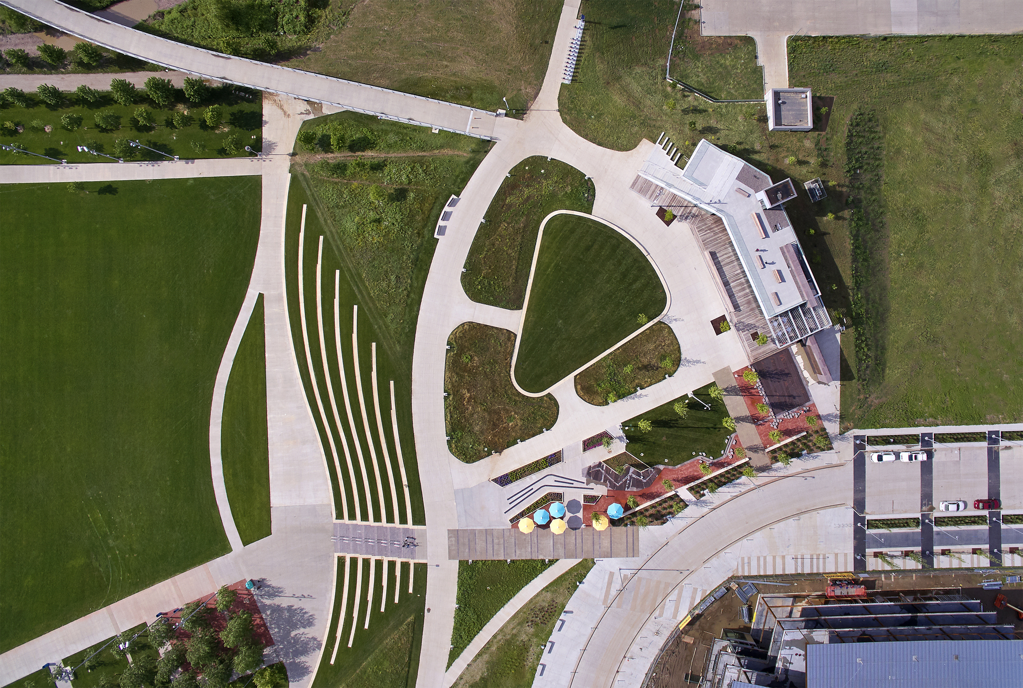 Gallery of River's Edge Pavillion / Alley Poyner Macchietto